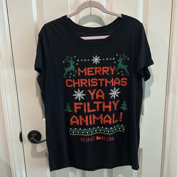 Home Alone Christmas Shirt from Torrid *Size 0/L* - Picture 1 of 4